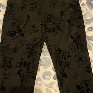 Joe B Benbasset Black Floral Print Women's Size Medium